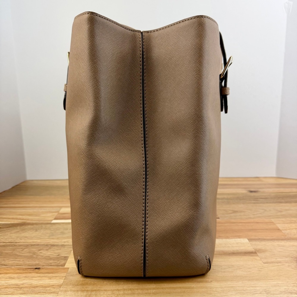 Kate Spade New York Saffiano Leather Tote Bag Taupe Tan Gold Hardware - Picture 4 of 15